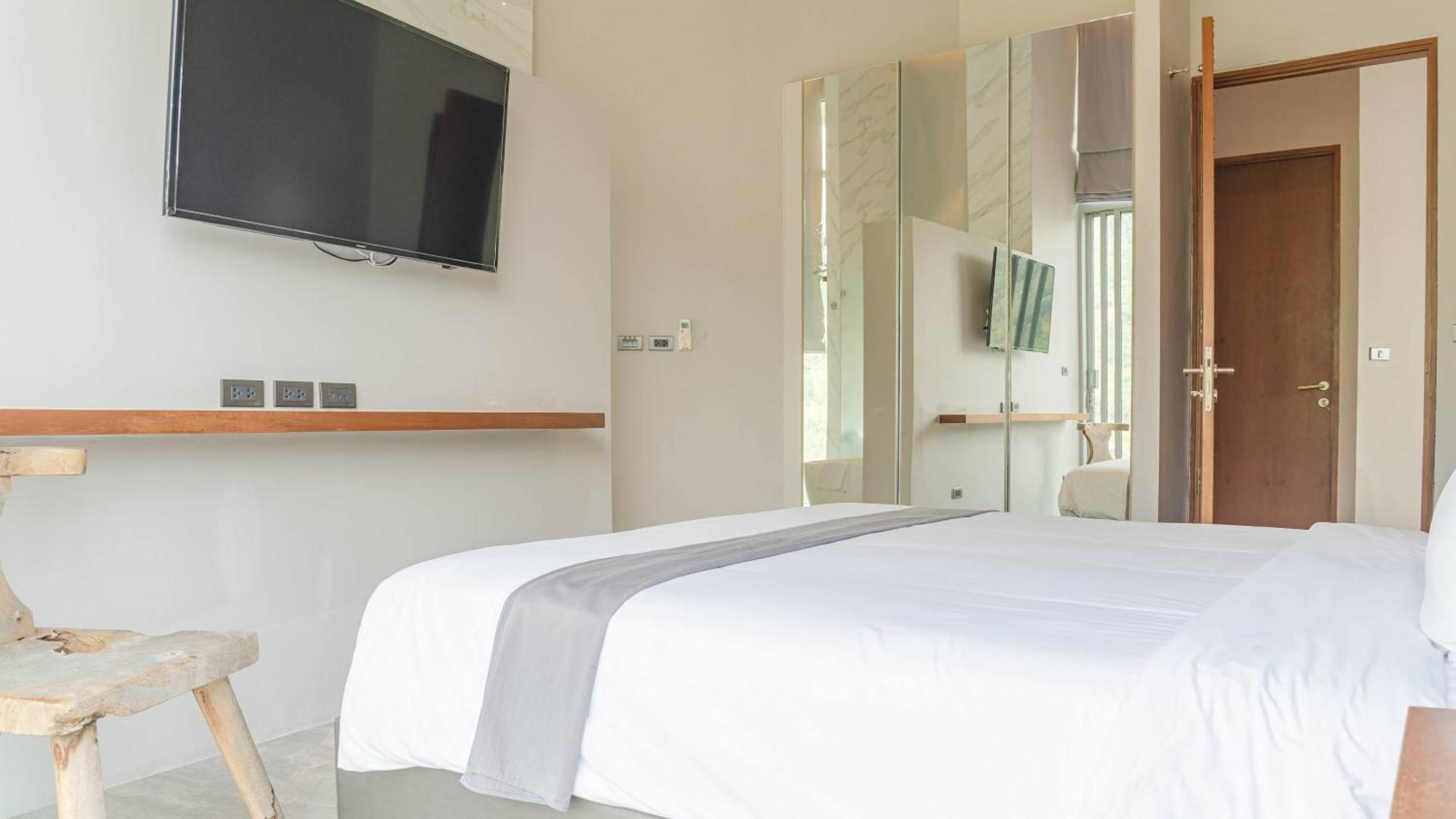 360* Ultimate Penthouse Entire Top Floor And Resort With Great Amenities หาดกมลา ภายนอก รูปภาพ
